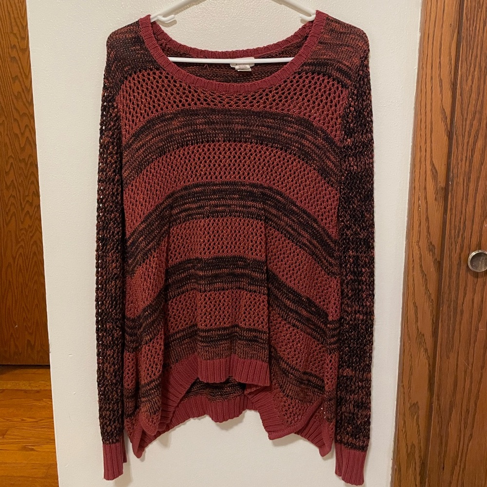 Madison & Berkeley Scalloped Knit Sweater
